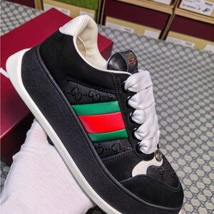 Gucci Black and White Women's Sneakers with Red and Green Stripes